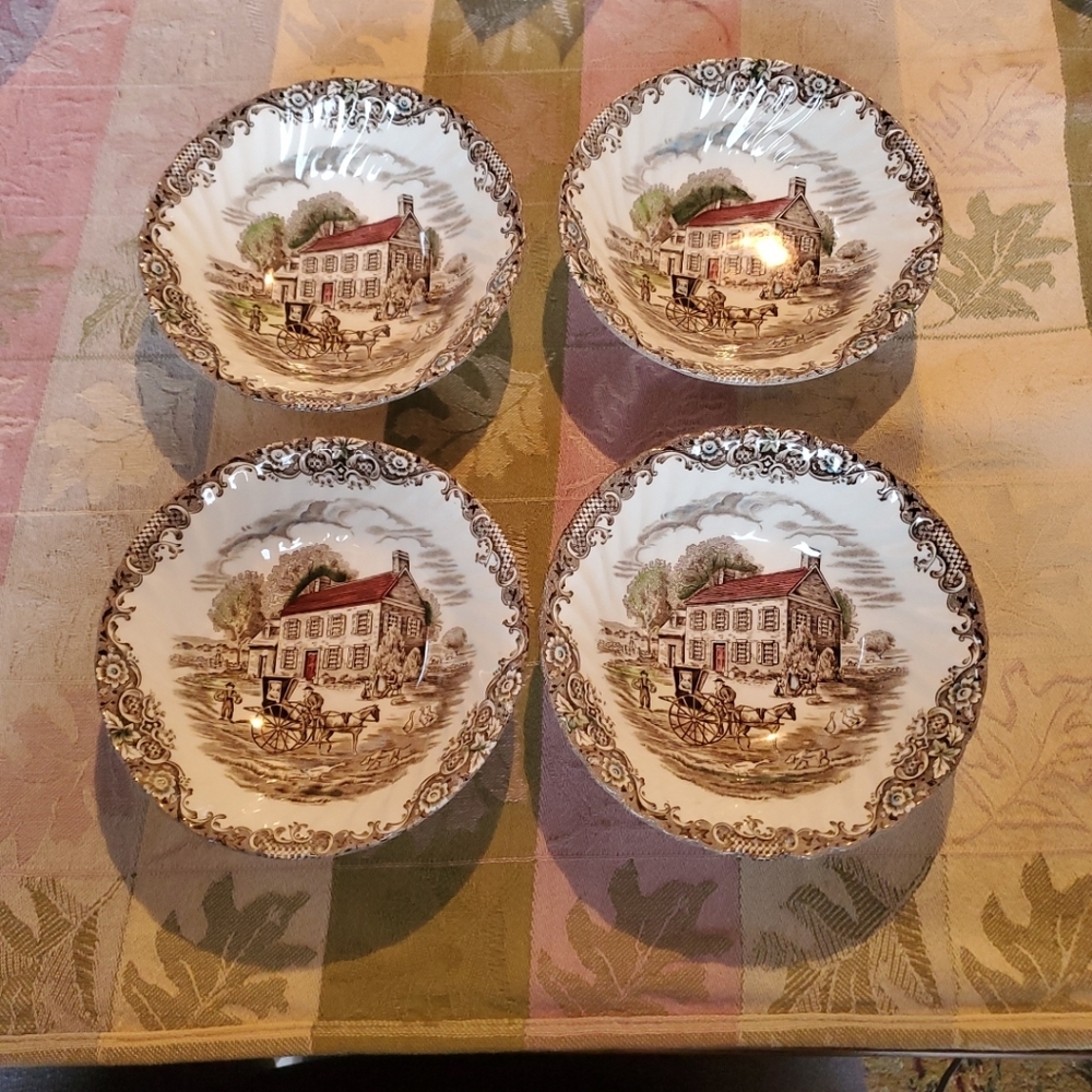 Vintage Heritage Hall Johnson Brothers Lot Of 4 Soup / Cereal Bowls 4411 Euc
